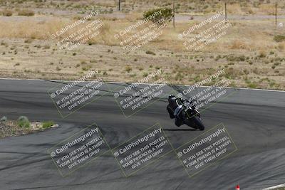 media/Apr-20-2025-AHRMA (Sun) [[393a79c373]]/Race/Group 10/Turn 4b/